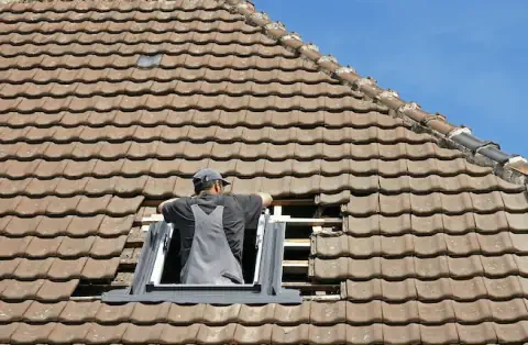 Pose de velux - Saint-Pierre-de-Cormeilles